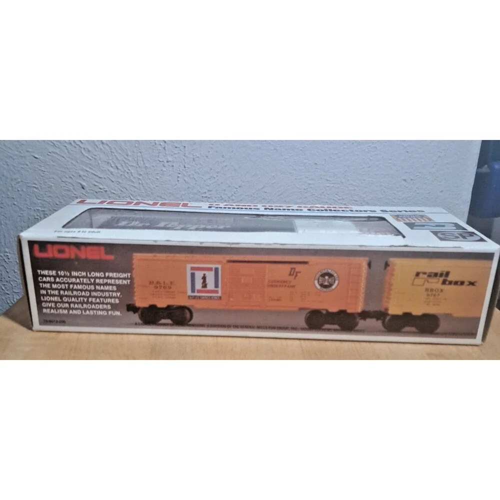 Lionel Dr Pepper Box Car O and O27 Gauge.6-7811